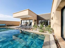 Villa Bahia, Piscine Chauffée, Personnels inclus, casa per le vacanze a Marrakech