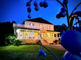 Auberge Presbytere Mont Lac-Vert, inn in Hébertville