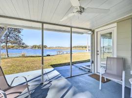 Summerfield Lakefront Vacation Home with Patio!, hotel in Summerfield