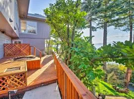 Walk to Keller Beach Waterfront Studio with Hot Tub