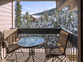 Steps to Ski Lifts - Condo with Walk-Out Patio!, Hotel in Big Sky