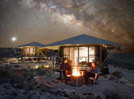 Camp Elena - Luxury Tents Minutes from Big Bend and Restaurants, glamping en Terlingua