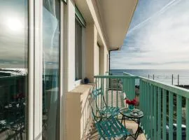 Casa Acqua Marina - 1 min from the sea, Wi-Fi & Air Conditioning, Sea View Balcony