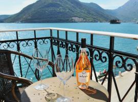 Lady of the Rocks apartments, hotel di Perast