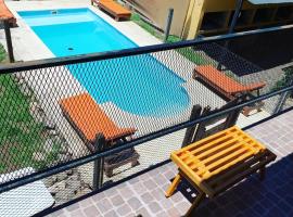 Posada The Gringos: Villa Yacanto şehrinde bir apart otel