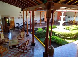 Guest House Los Corredores del Castillo, къща за гости в Гранада
