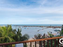 GAO Coconut Beachfront, viešbutis mieste Ban Čangas