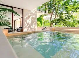 204 Hidden Gem apartment in the heart of Tulum w/ huge private terrace and pool for 6 Pax