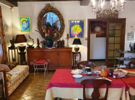 le cardinal, недорогой отель в городе Culoz