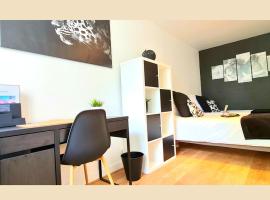 "Le Safari" - 2 lits - Au cœur du Vieux Tours, hotel di Tours