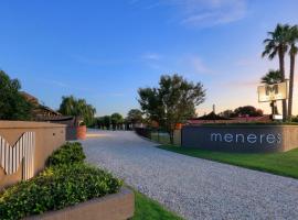 Motel Meneres, hotel com estacionamento em Corowa