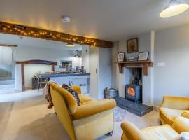 Cotswold Way Cottage, hotel in Stroud