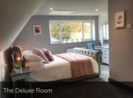 House On The Hill, B&B in Richmond