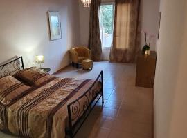 CHEZ ISABELLE, bed and breakfast en Luri