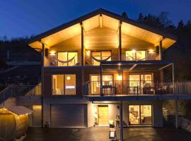 Chalet Diognysos B&B, bed and breakfast en Crans-Montana