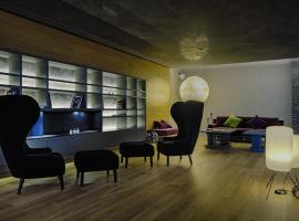 Link124 Hotel, hotel en Parma