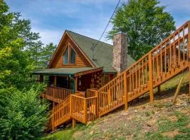The Dreamers Nest Sevierville Cabin with Hot Tub!