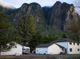 Si View, hotel with parking in North Bend