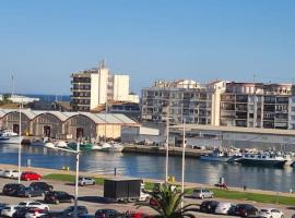 Lovely apparment in fornt of the port of Gandia, hotel in Los Mártires