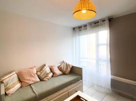 Au coeur d'Anglet, Studio Oihana - Plage et Biarritz à 10 min, hotel near UPPA, Anglet