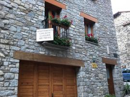 Habitatge familiar de Can Bota Batllo, hotel en Setcases