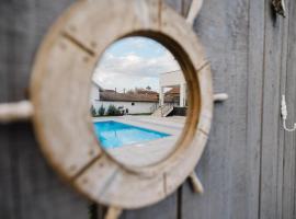 Pensiunea Magnesia (4 margarete****), casa de campo em S&acirc;n&acirc;teşti