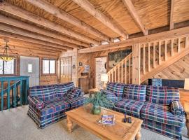 Waterfront Nelson Lake Cabin with Boat Dock!, vacation rental in Hayward