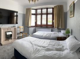Amazing and Romantic O2 Arena 4 Bedrooms House