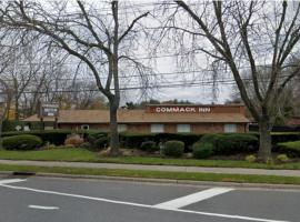 Commack Inn, hotel v destinaci Commack