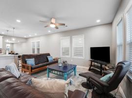Galveston Escapes - Walk to Beach and Restaurants, Hotel in Galveston
