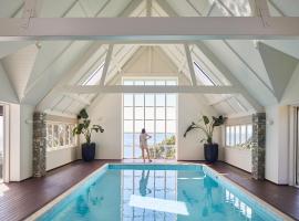 Hillbrook Estate Whangamata, hotel met jacuzzi's in Opoutere