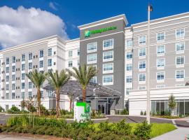 Holiday Inn & Suites Orlando - International Dr S, an IHG Hotel、オーランドのホテル