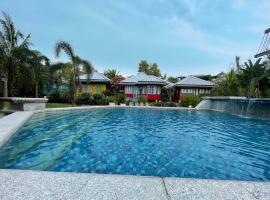 Rock and Wreck Dive Resort, hotel din Tanjungbinga