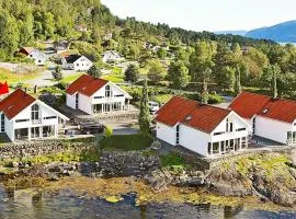 Five-Bedroom Holiday home in Jelsa 3