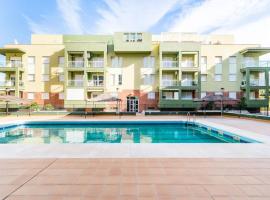 Precioso piso Torrenueva con Piscina y cerca Playa, hótel í Torrenueva