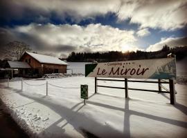 Camping Le Miroir: Les Hôpitaux-Neufs şehrinde bir kamp alanı