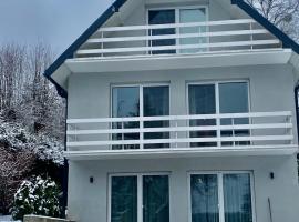 Dom Dwa Jeziora - Augustów, hôtel à Augustów