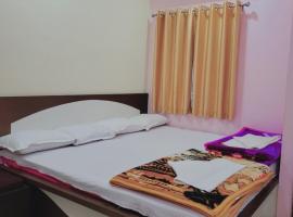 Puja International Hotel, hotel v destinaci Tarapith