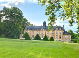24H LE MANS Château de Lauresse chambres d'hôtes Luxe, hotel em Le Mans