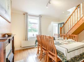 Managers Cottage, holiday home in Loddon
