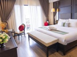 Hanoi Center Silk Charming Hotel & Travel、ハノイのホテル