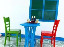 SANTORINI HOME RESORT - Ninh Tân, hotel i Vạn Ninh
