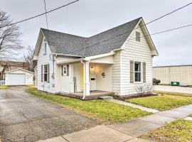 Charming Greencastle Home Less Than 1 Mi to DePauw!, hotel with parking in Greencastle