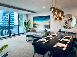 Stylish Southbank apartment Plus Free Parking for 2 Cars