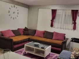 J&B LUX Apartment