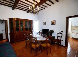 BIBO'S GUESTHOUSE: SantʼAngelo in Vado'da bir konukevi