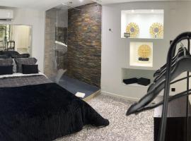 Modern Room with Indoor Shower Near the River - Quarto Moderno com Duche interior Próximo da Ribeira, אכסניה בוילה נובה דה גאיה