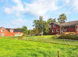 Holiday home BRÅLANDA VI, vil·la a Brålanda