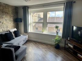 Boutique penthouse apartment with rooftop terrace, hotel in Clitheroe