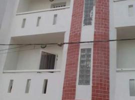 Studio 3 meublé à ouakam comico, hotel en Dakar